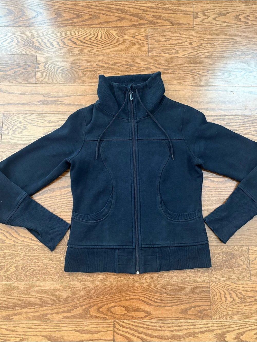 Lululemon Women’s Black Zip-Up Jacket Sweartshirt Sz4